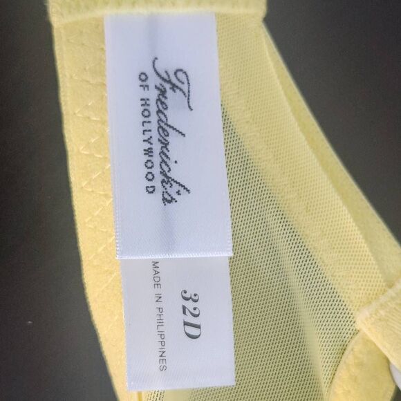 Frederick's of Hollywood Butter Yellow Balconette Bra Size 32D NWT Lingerie Show - Picture 9 of 14